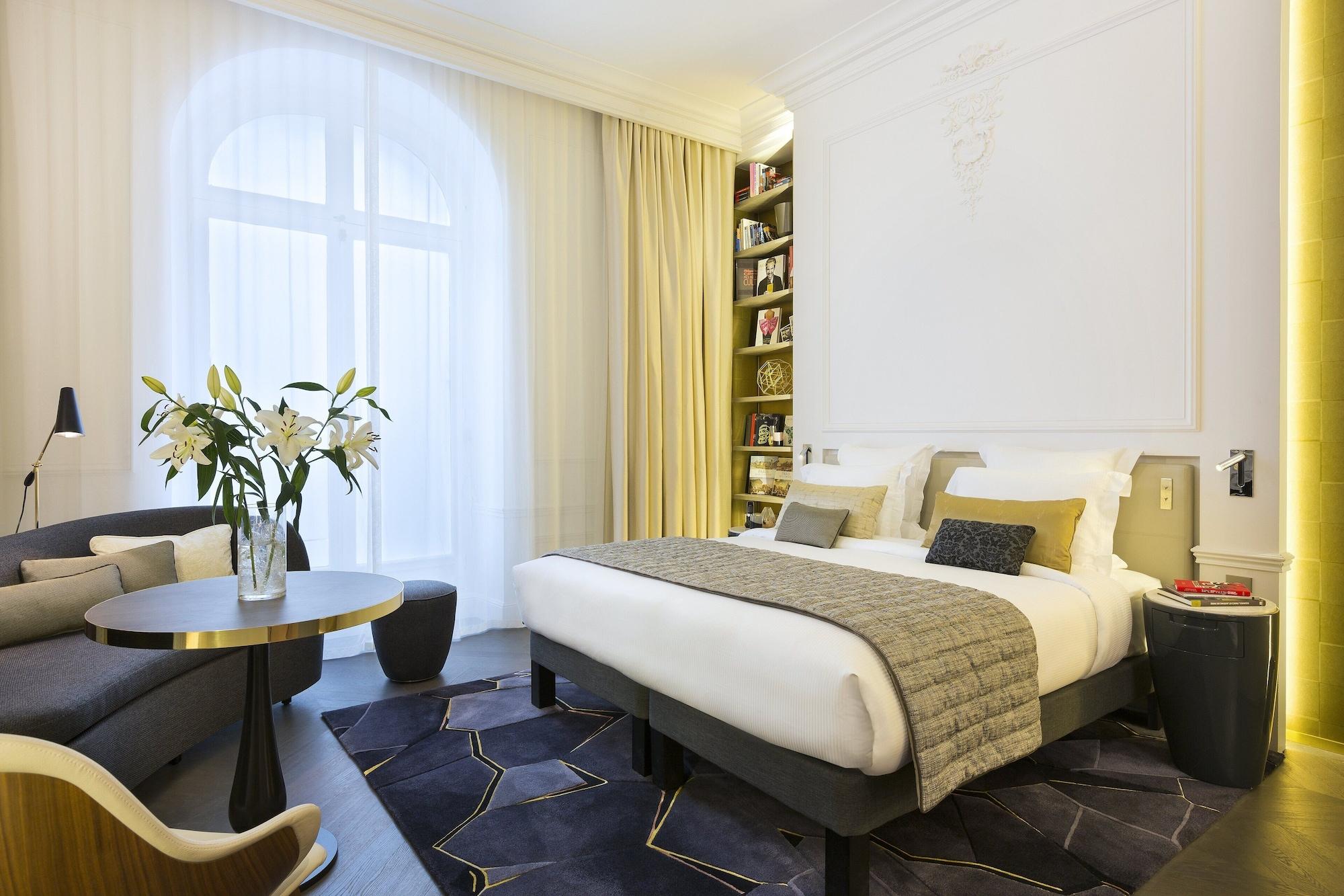 La Clef Champs-Elysees Paris By The Crest Collection Zewnętrze zdjęcie A room at the hotel