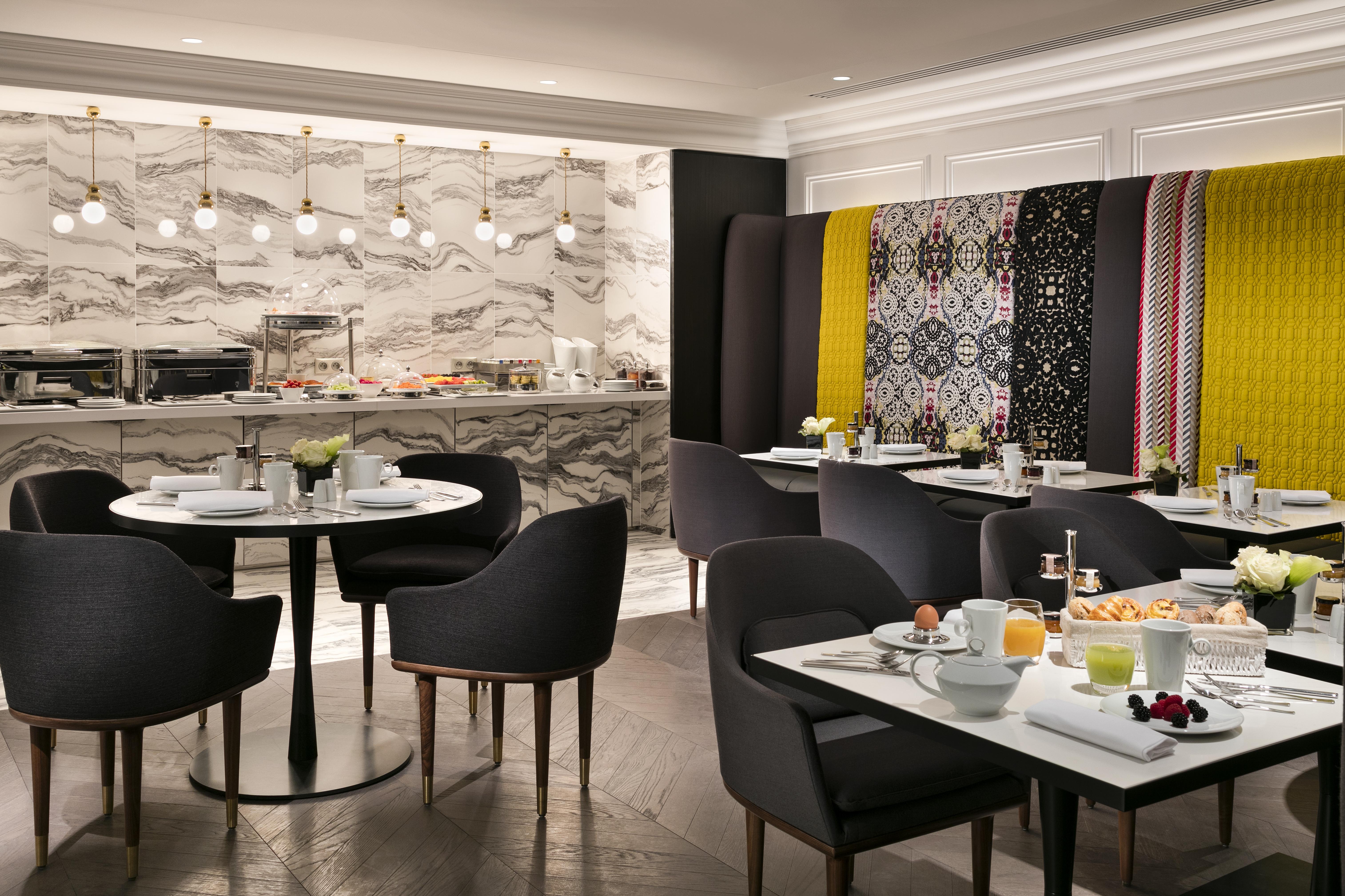La Clef Champs-Elysees Paris By The Crest Collection Zewnętrze zdjęcie The Club at London Heathrow Airport
