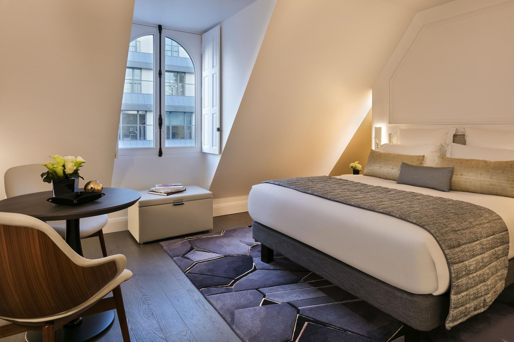 La Clef Champs-Elysees Paris By The Crest Collection Zewnętrze zdjęcie A room at the hotel